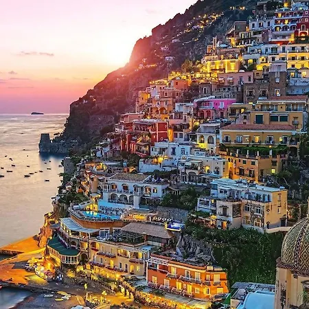 Palazzo Tritone & Abagnale Bed & Breakfast