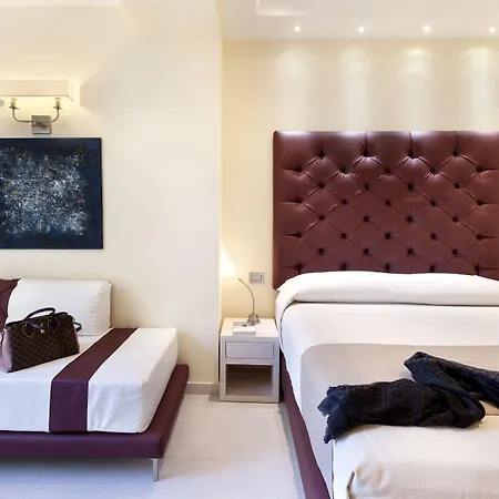 Bed & Breakfast Palazzo Tritone & Abagnale 4*