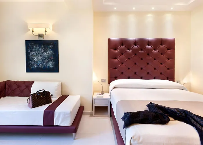 Bed & Breakfast Palazzo Tritone & Abagnale 4*