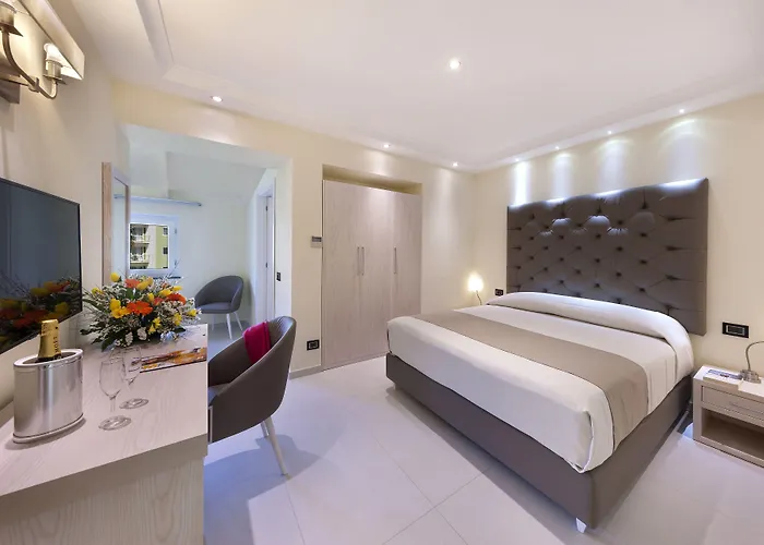 Palazzo Tritone & Abagnale 4*