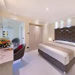 Palazzo Tritone & Abagnale Bed & Breakfast 4*