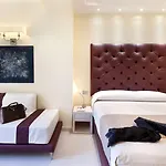 Bed & Breakfast Palazzo Tritone & Abagnale 4*