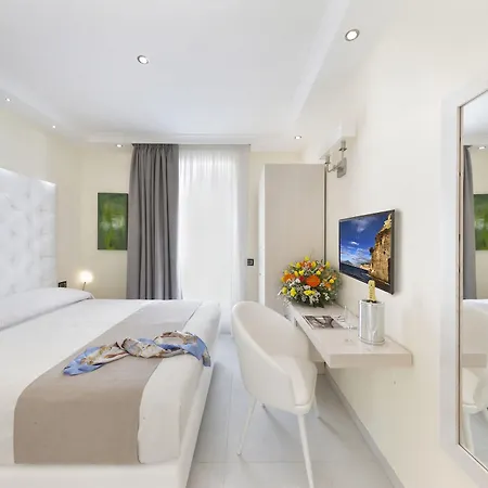 Palazzo Tritone & Abagnale 3* Сорренто