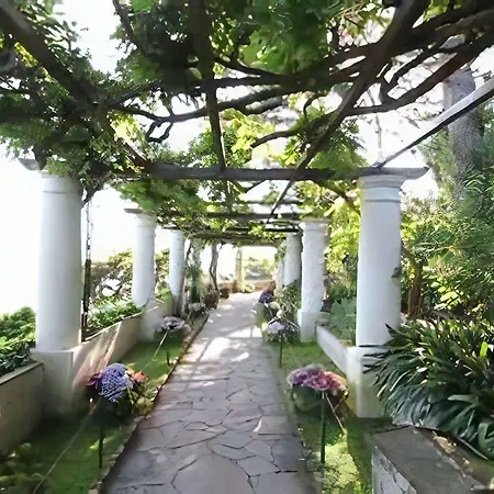 Oda ve Kahvaltı Palazzo Tritone & Abagnale