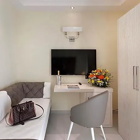 Palazzo Tritone & Abagnale Bed & Breakfast Sorrento