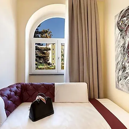 Palazzo Tritone & Abagnale
