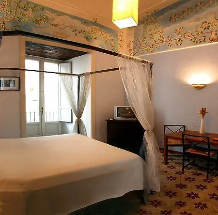 Palazzo Tritone & Abagnale فندق مبيت وإفطار 4*