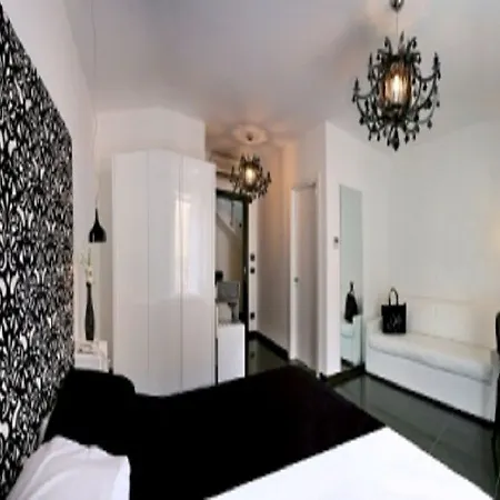 Oda ve Kahvaltı Palazzo Tritone & Abagnale 4*