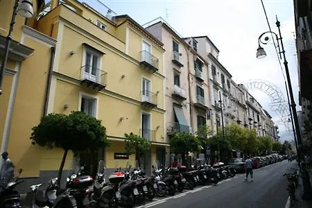 Oda ve Kahvaltı Palazzo Tritone & Abagnale 4*