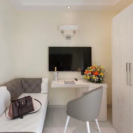 Oda ve Kahvaltı Palazzo Tritone & Abagnale