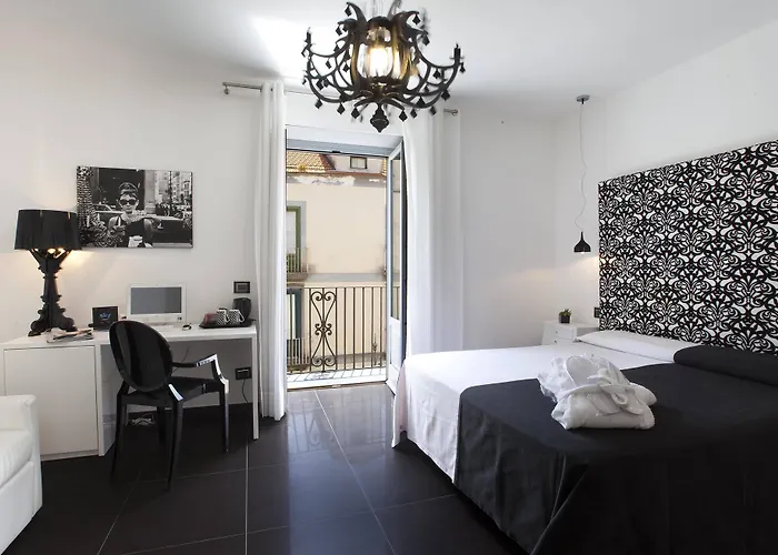 Palazzo Tritone & Abagnale