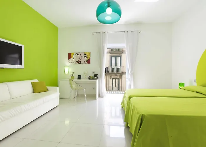 Palazzo Tritone & Abagnale Bed & Breakfast