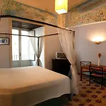 Palazzo Tritone&abagnale Bed & Breakfast 4*