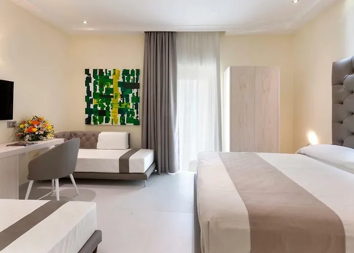 Couette-café Palazzo Tritone & Abagnale 4*